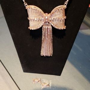 Betsy Johnson Bow Necklace with matching earrings